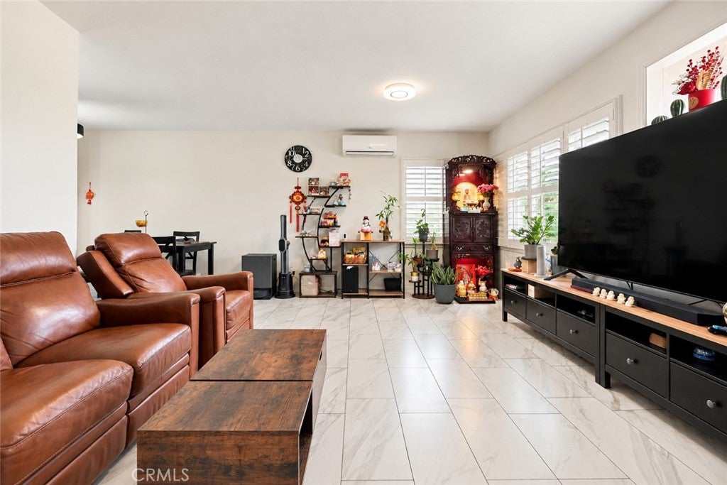 620 W Gaillard