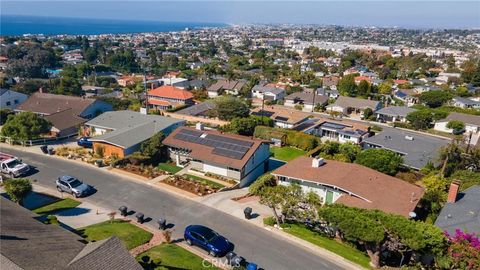Tiny photo for 221 Via Los Miradores, Redondo Beach, CA 90277 (MLS # SB25235303)