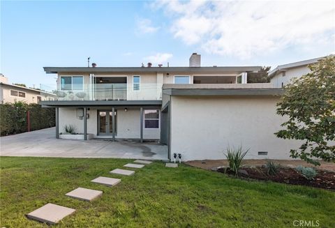 Tiny photo for 221 Via Los Miradores, Redondo Beach, CA 90277 (MLS # SB25235303)