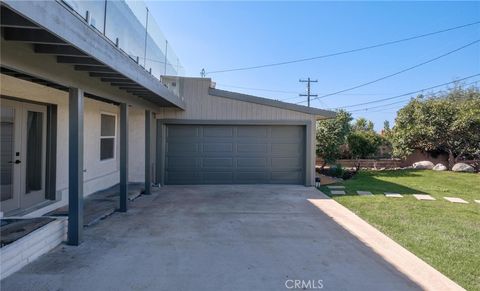 Tiny photo for 221 Via Los Miradores, Redondo Beach, CA 90277 (MLS # SB25235303)