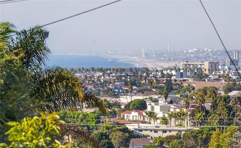 Tiny photo for 221 Via Los Miradores, Redondo Beach, CA 90277 (MLS # SB25235303)
