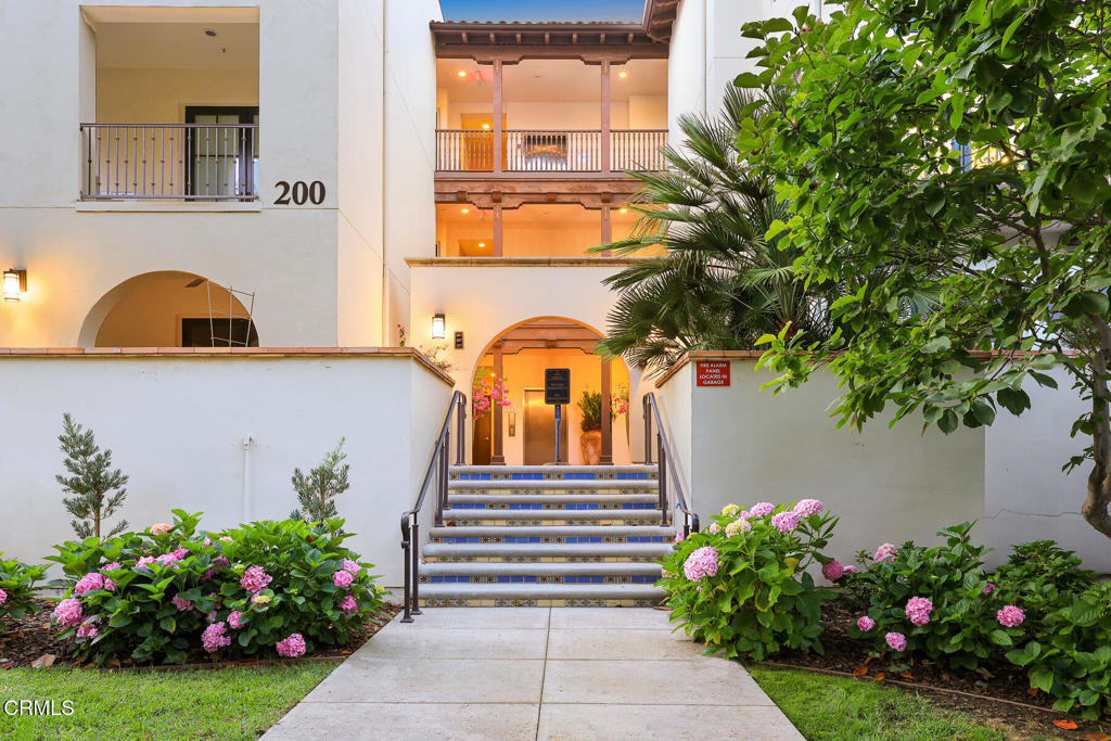 200 S Orange Grove Boulevard 307