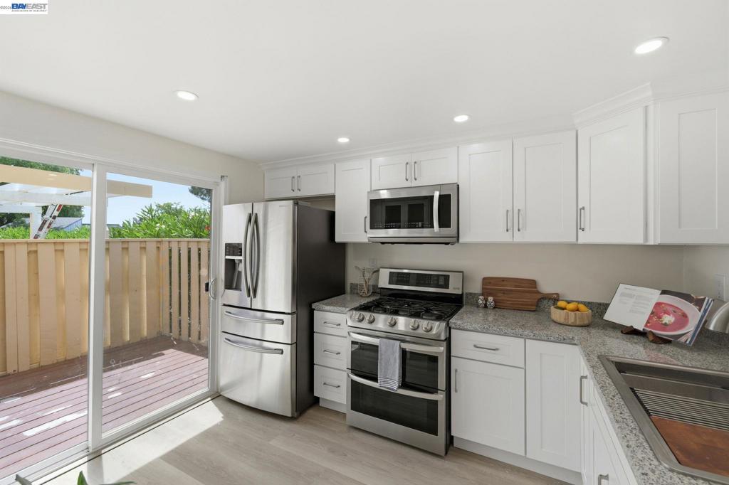 1245 Marina Circle