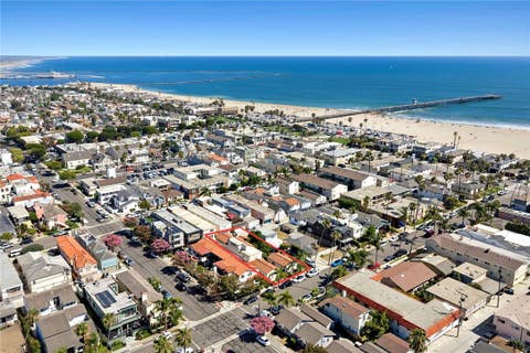 Photo of 142 144 6th ST, Seal Beach, CA 90740 (MLS # NP26126800)