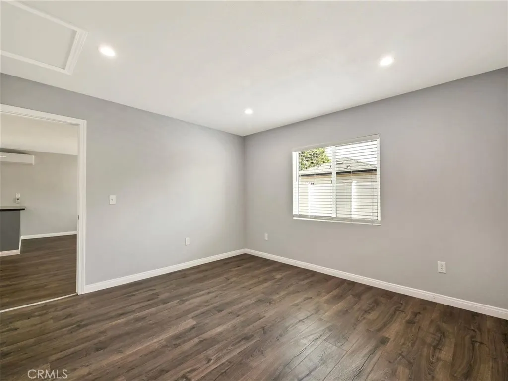 Northridge, California 91325, United States, 1 Bedroom Bedrooms, ,1 BathroomBathrooms,Residential,Active,233864