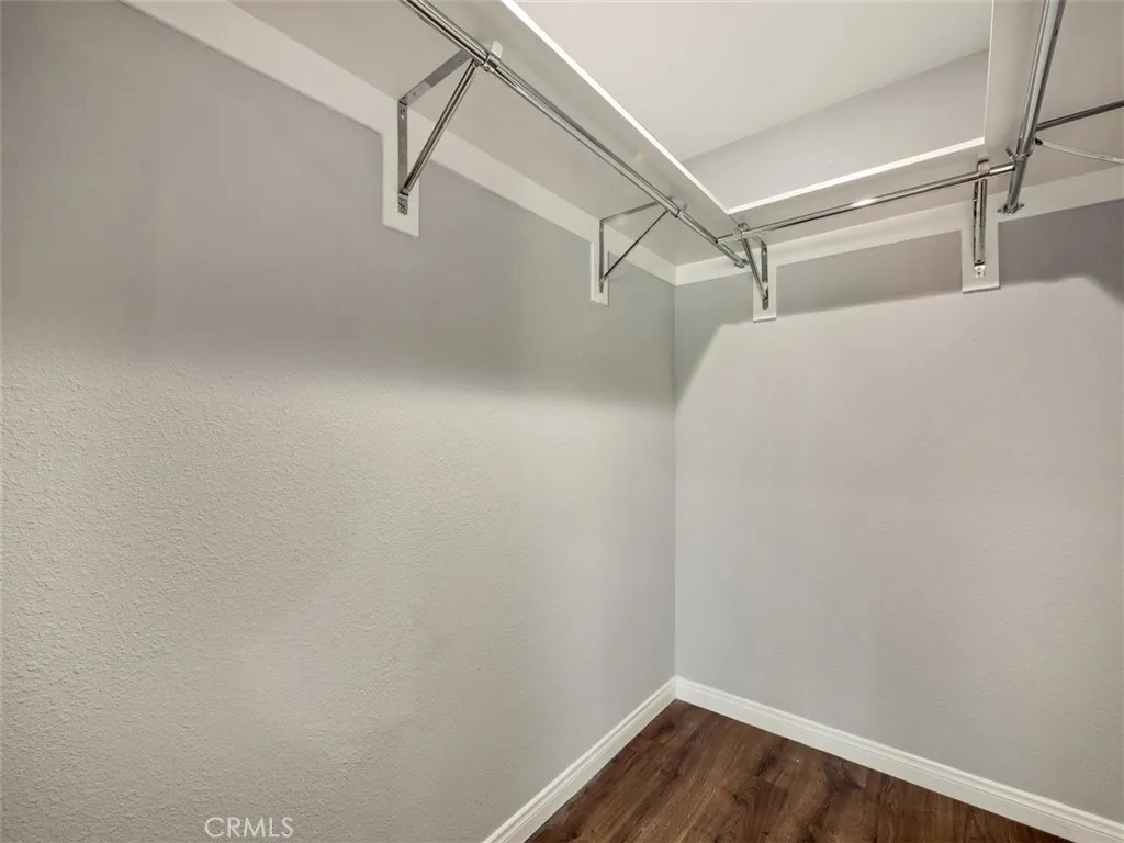 Northridge, California 91325, United States, 1 Bedroom Bedrooms, ,1 BathroomBathrooms,Residential,Active,233864