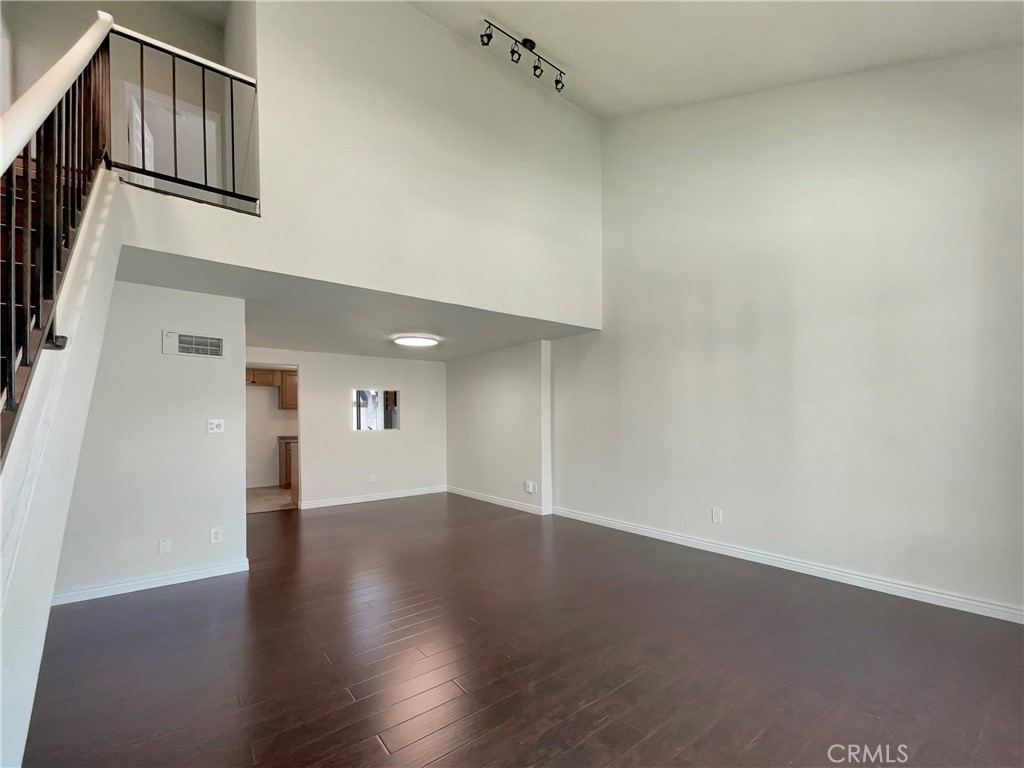 1124 Eureka Street 28