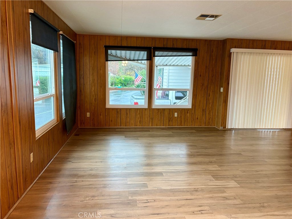 1901 Dayton Road 6