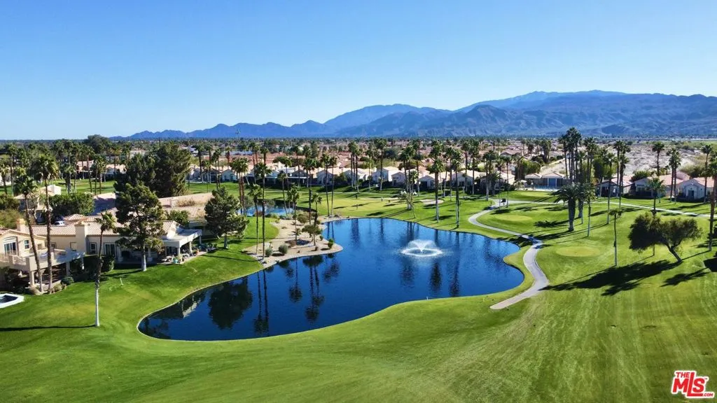 Cathedral City, California 92234, United States, 3 Bedrooms Bedrooms, ,4 BathroomsBathrooms,Residential,Pending,184045