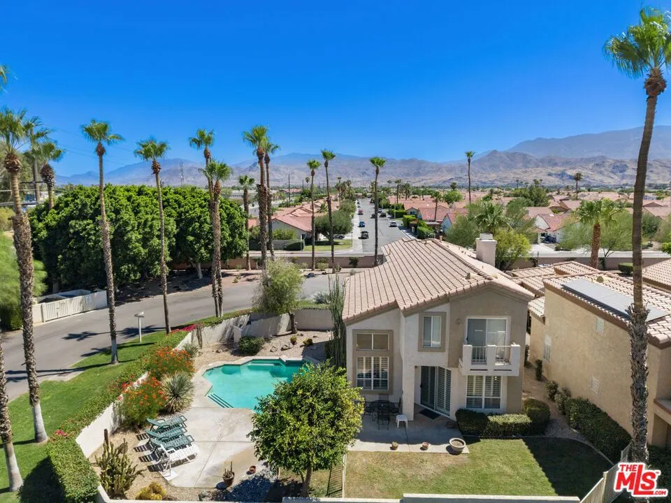 Cathedral City, California 92234, United States, 3 Bedrooms Bedrooms, ,4 BathroomsBathrooms,Residential,Pending,184045