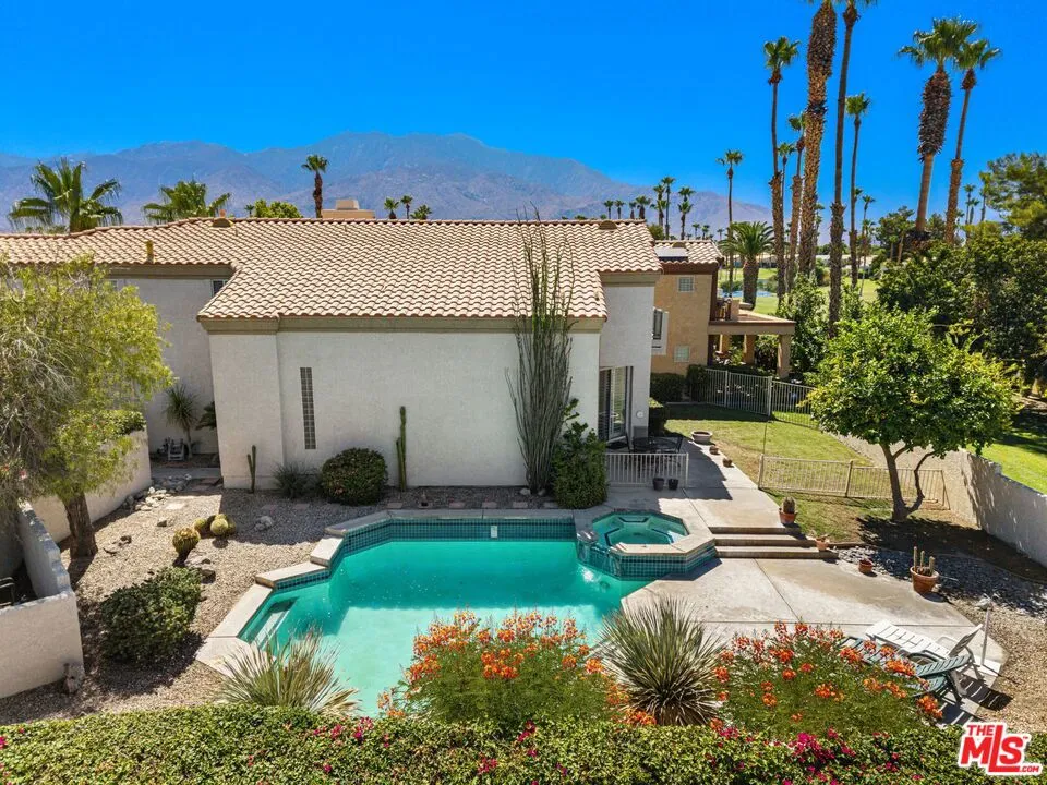 Cathedral City, California 92234, United States, 3 Bedrooms Bedrooms, ,4 BathroomsBathrooms,Residential,Pending,184045