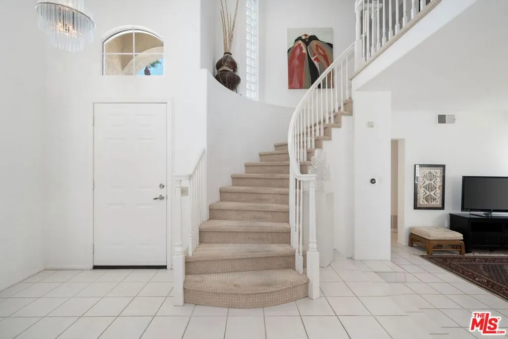 Cathedral City, California 92234, United States, 3 Bedrooms Bedrooms, ,4 BathroomsBathrooms,Residential,Pending,184045