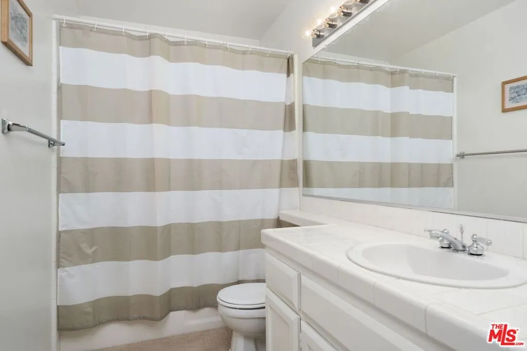 Cathedral City, California 92234, United States, 3 Bedrooms Bedrooms, ,4 BathroomsBathrooms,Residential,Pending,184045