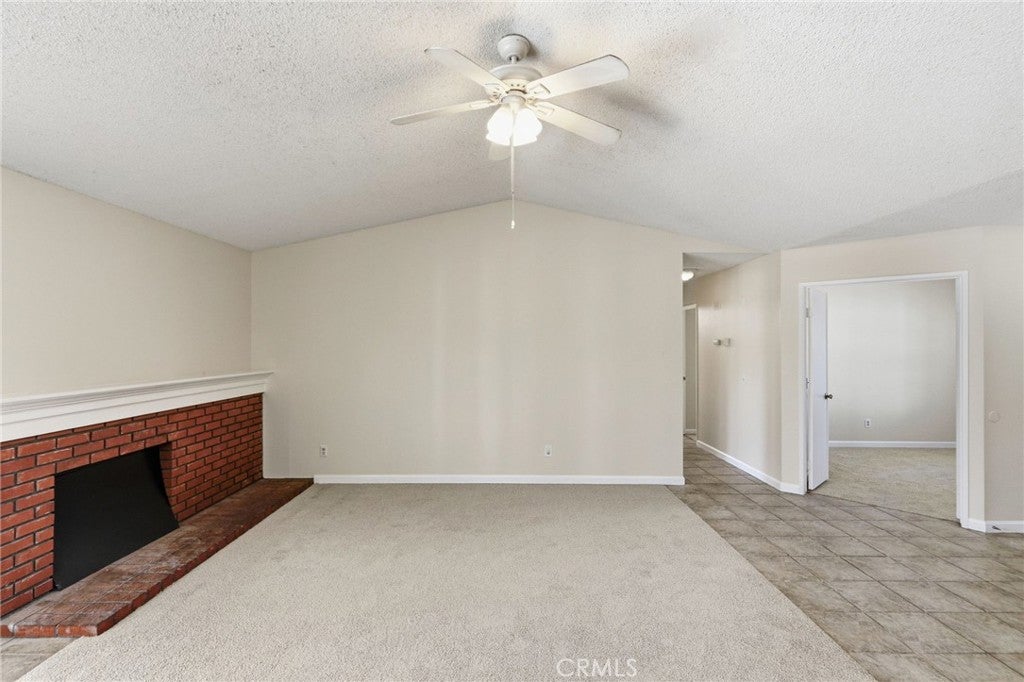 2351 Carnation
