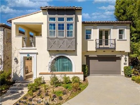 Photo of 51 Dunmore, Irvine, CA 92620 (MLS # OC25275701)