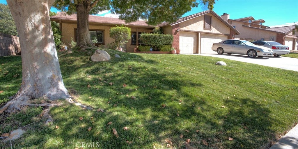 42220 Woodstone