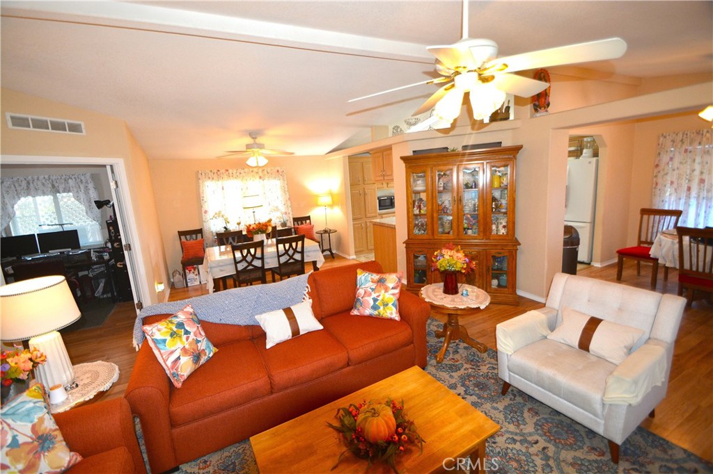 5001 Florida W 707