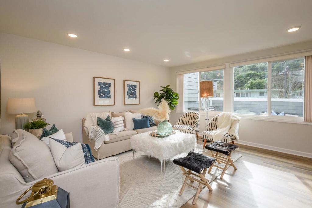 2302 Carlmont Drive