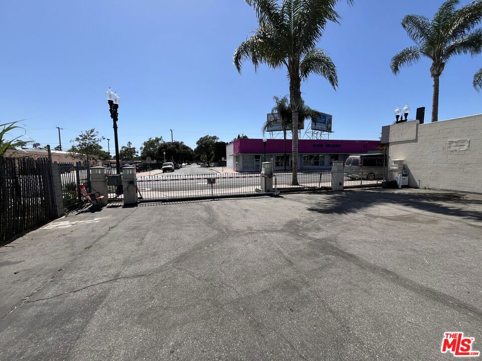 1325 S Main Street
