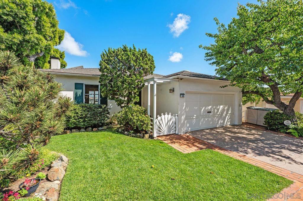 595 Rosecrans Street