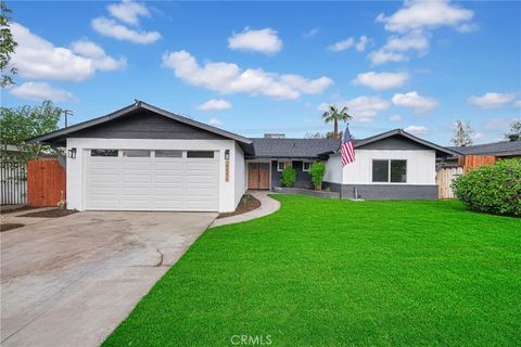 Photo of 25556 Lomas Verdes St, Loma Linda, CA 92354 (MLS # CV26027750)