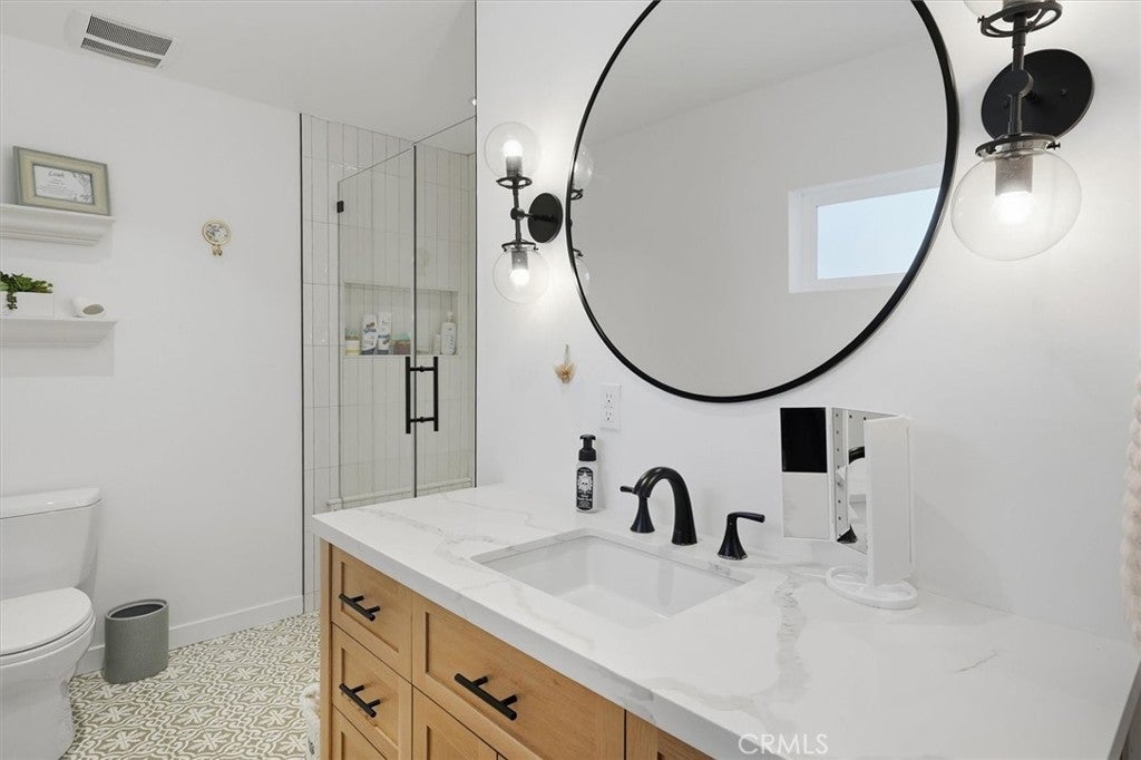 Agoura Hills, California, 91301, United States, 4 Bedrooms Bedrooms, ,5 BathroomsBathrooms,Residential,Active,2037162
