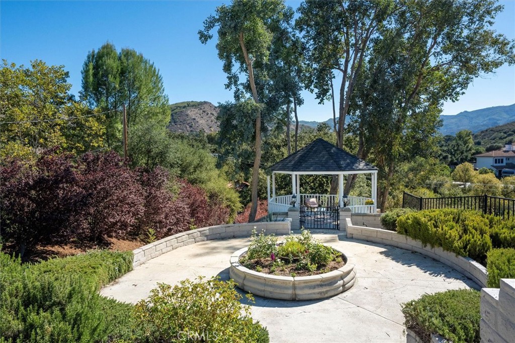 28933 Wagon Road