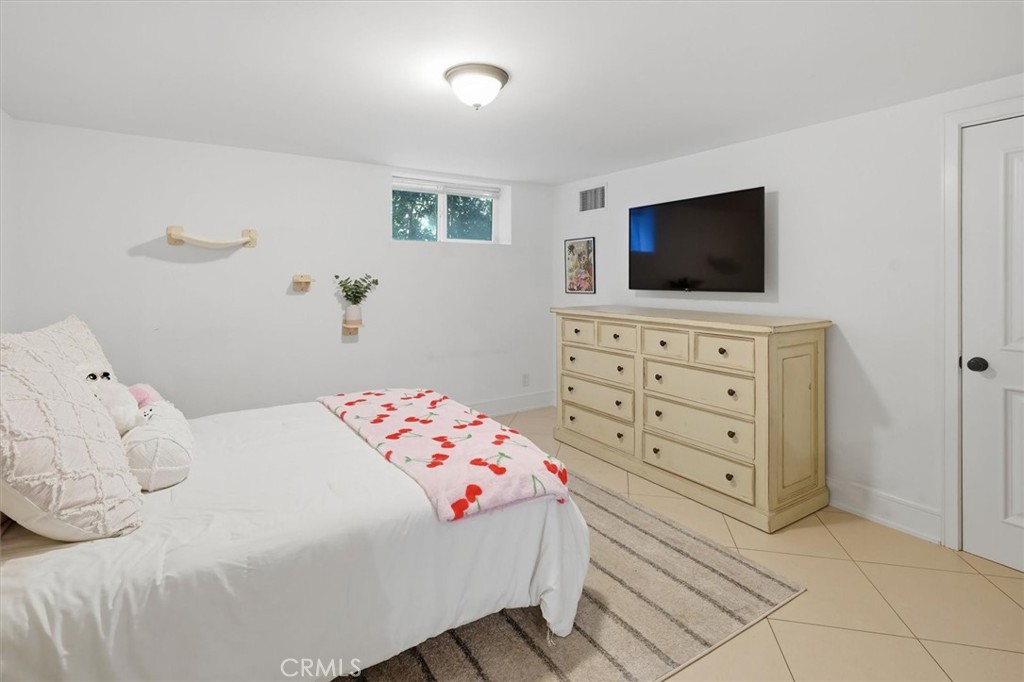 Agoura Hills, California, 91301, United States, 4 Bedrooms Bedrooms, ,5 BathroomsBathrooms,Residential,Active,2037162