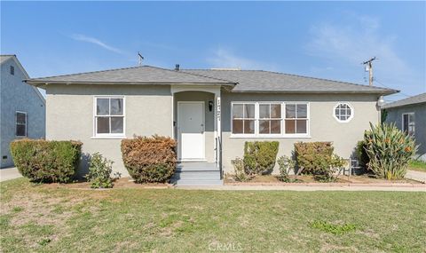 Photo of 1727 E 123rd St, Los Angeles, CA 90059 (MLS # SR25266815)