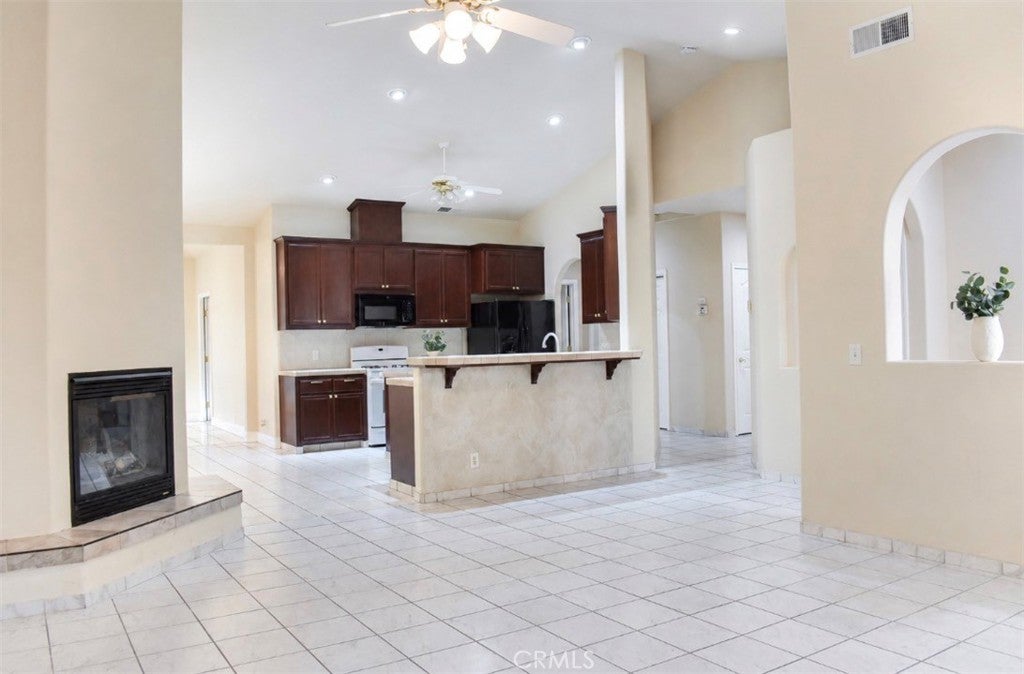 10 Vintage Court