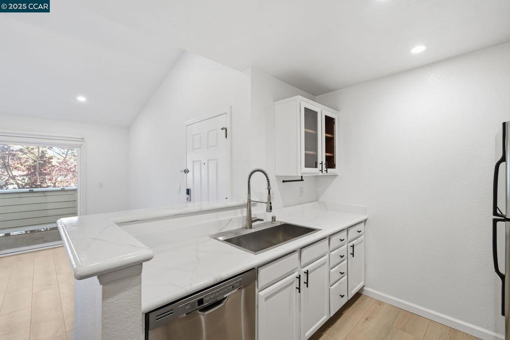 REFLECTIONS - Residential