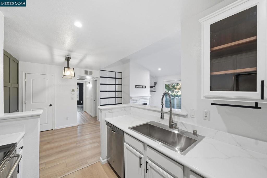 REFLECTIONS - Residential