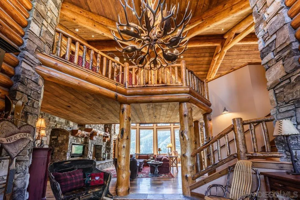 Mammoth Lakes, California 93546, United States, 5 Bedrooms Bedrooms, ,7 BathroomsBathrooms,Residential,Active,74642