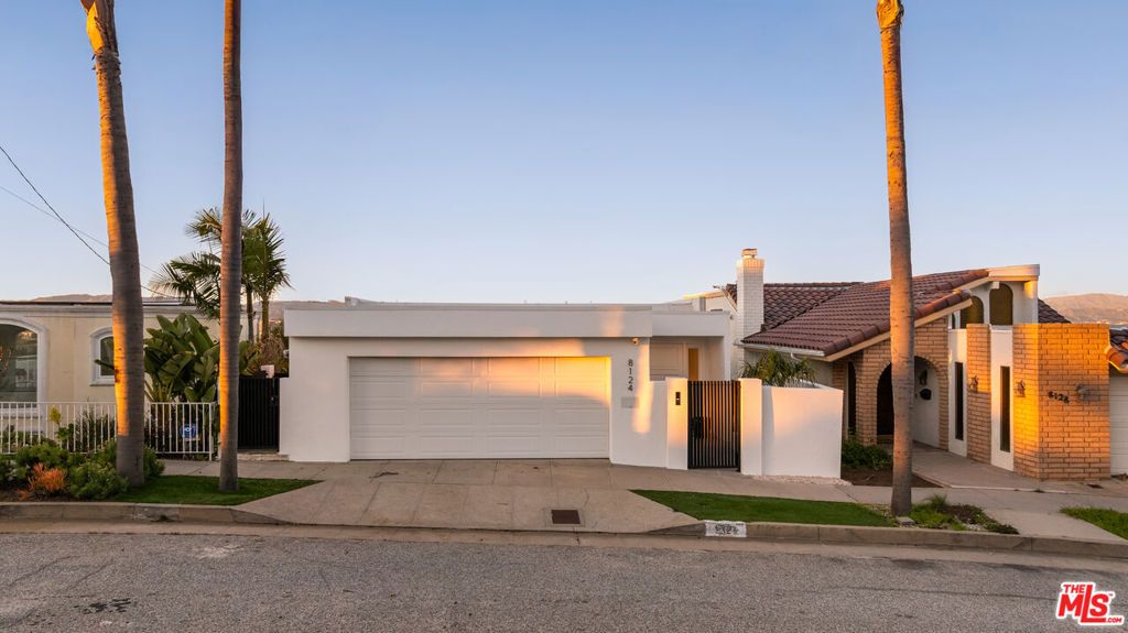 Photo of 8124 Billowvista Drive, Playa Del Rey, CA 90293 (MLS # 26638661)