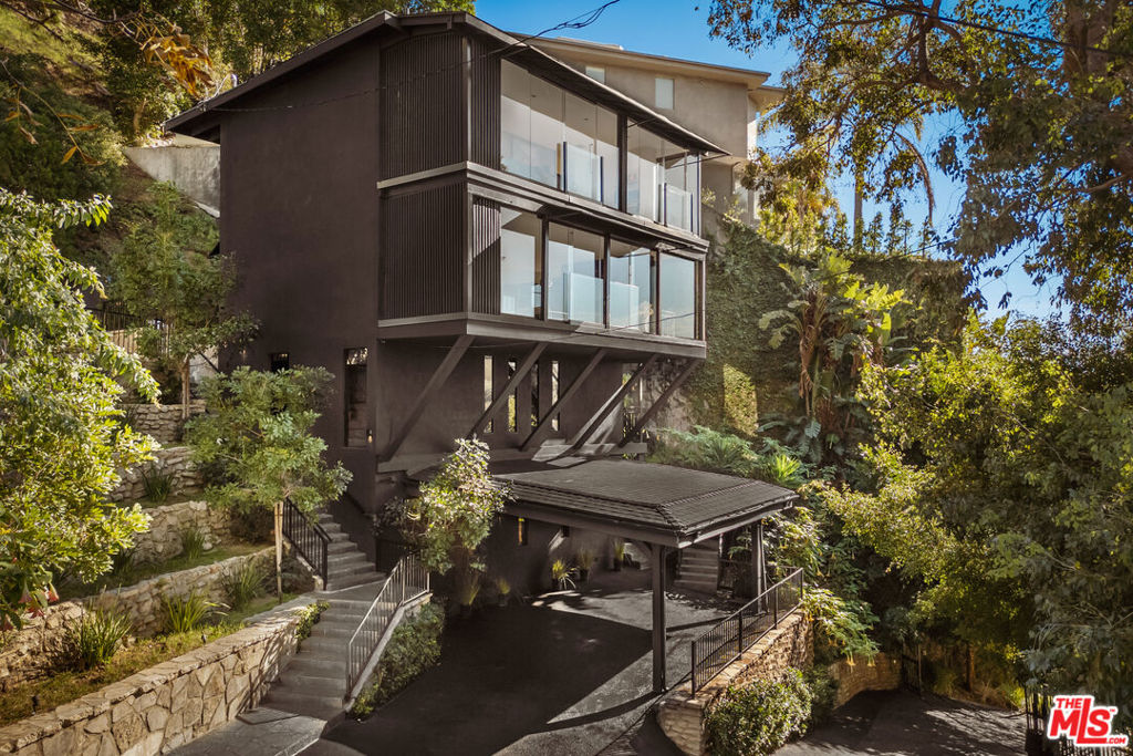 1782 Viewmont Drive