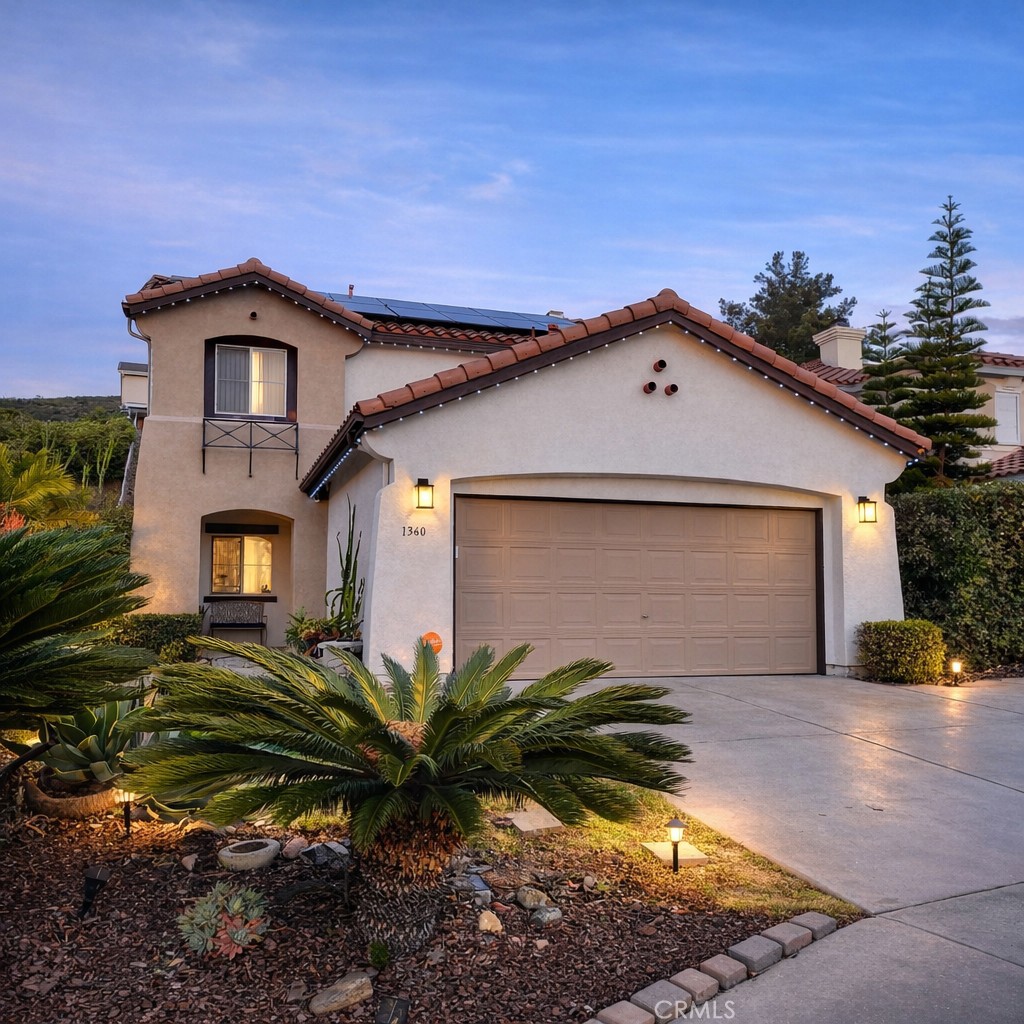 1360 Avenida Pantera