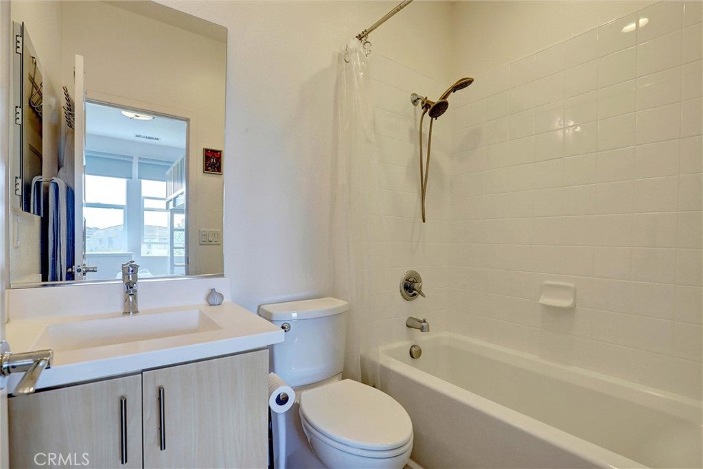 1 Vantis, Aliso Viejo CA 92656 - Photo 27