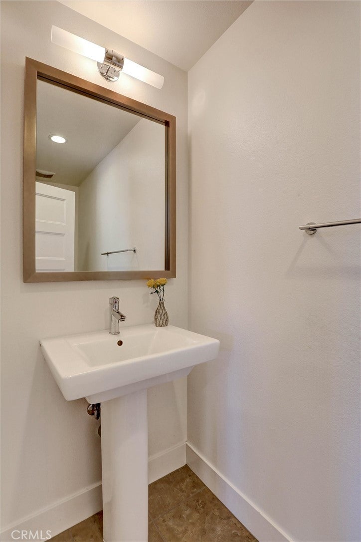 1 Vantis, Aliso Viejo CA 92656 - Photo 30