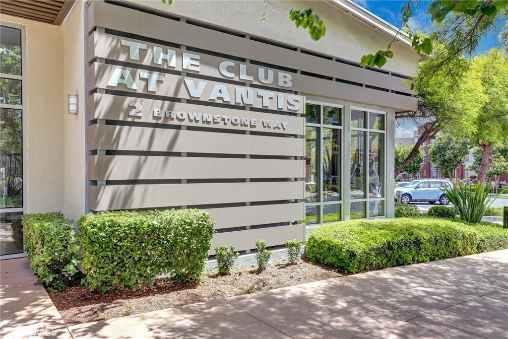 1 Vantis, Aliso Viejo CA 92656 - Photo 32