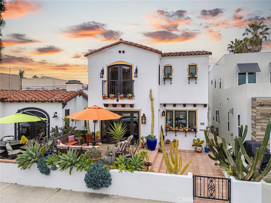 69 Santa Ana Avenue