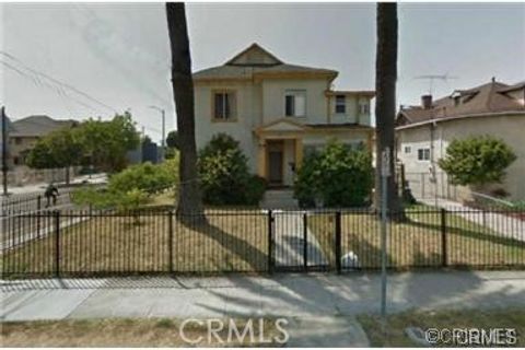 Photo of 1153 S Westlake Ave S, Los Angeles, CA 90006 (MLS # DW26016857)