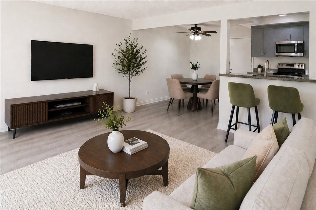 260 E Beverly Boulevard C