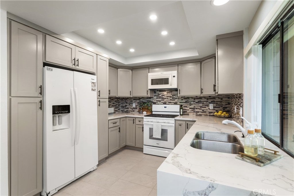 16 Rana, Irvine CA 92612 - Photo 8