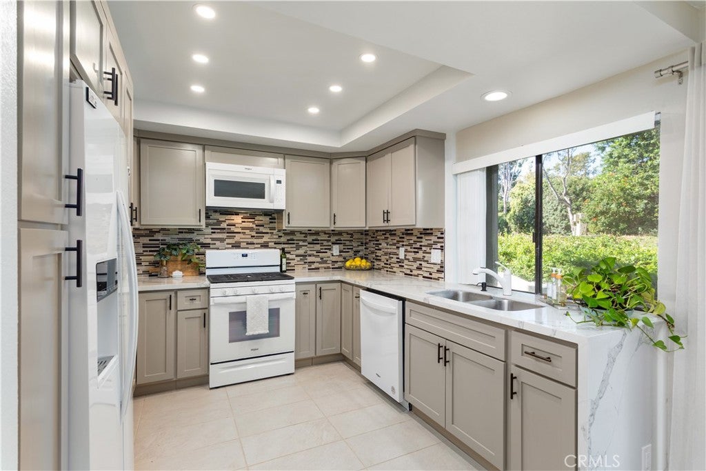 16 Rana, Irvine CA 92612 - Photo 7