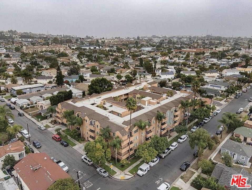 2507 E 15th Street 104, Long Beach CA 90804