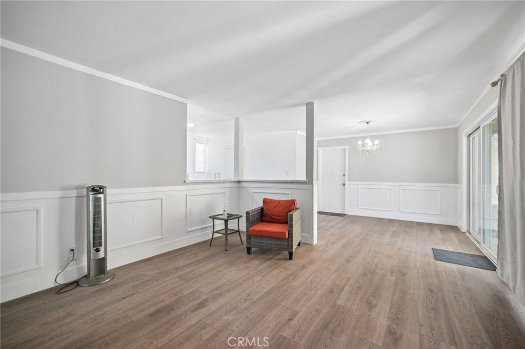 1112 E Avenue J4