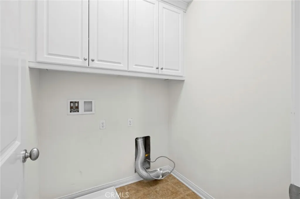 Irvine, California 92618, United States, 4 Bedrooms Bedrooms, ,4 BathroomsBathrooms,Residential,Active,244648