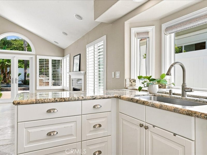 57 Via Zaragoza, San Clemente CA 92672 - Photo 9
