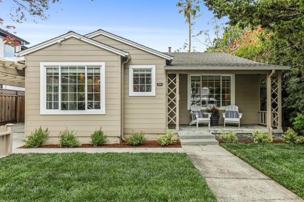 950 Iris Street