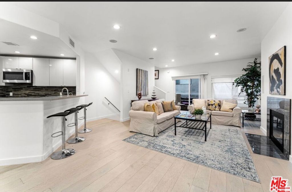 Photo of 1160 Granville Avenue #108, Los Angeles, CA 90049 (MLS # 26651951)